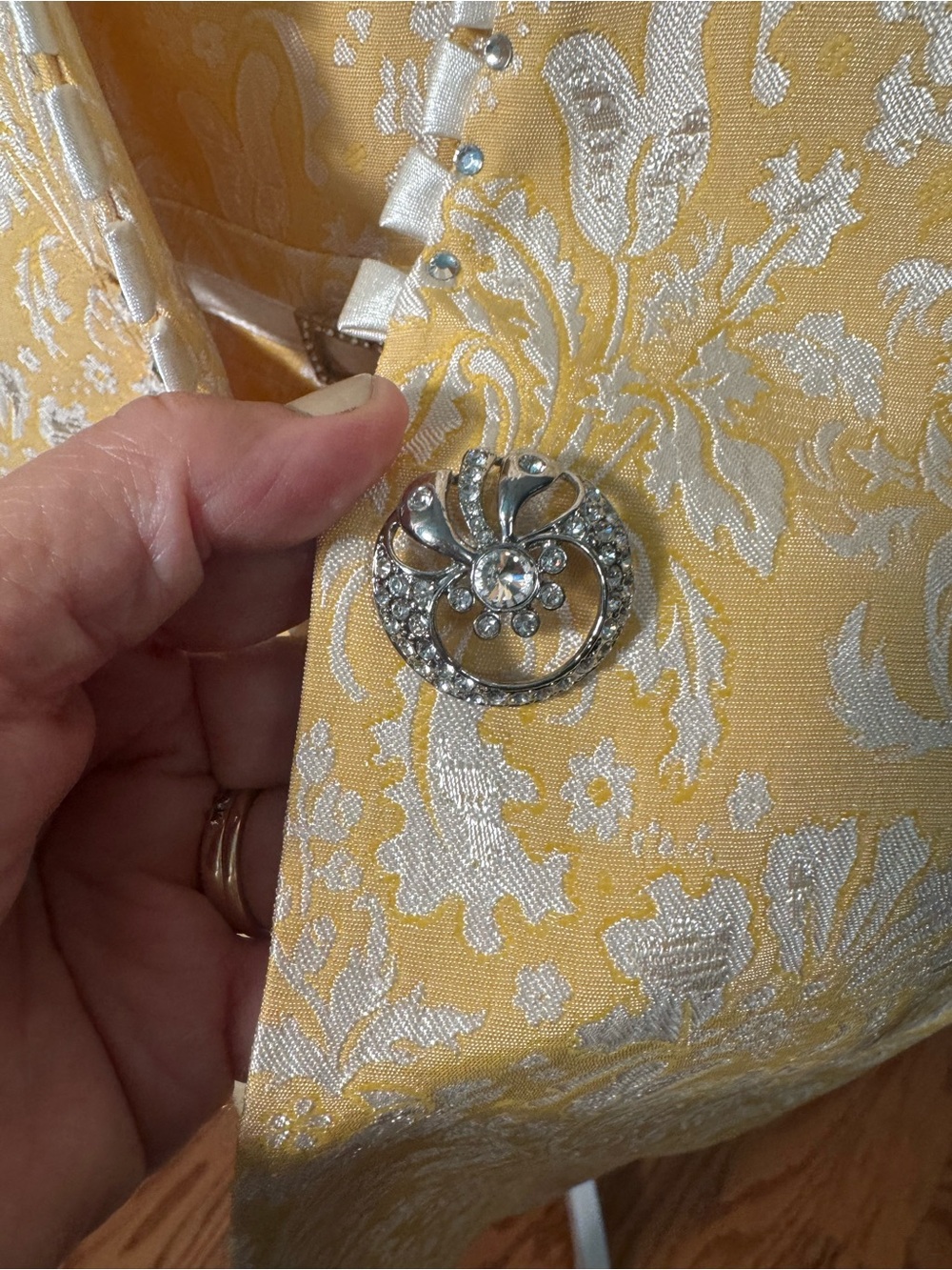 Gold Ben Marc Brocade sleeveless Dress with long jacket Silver Floral Jacquard - Picture 15 of 16